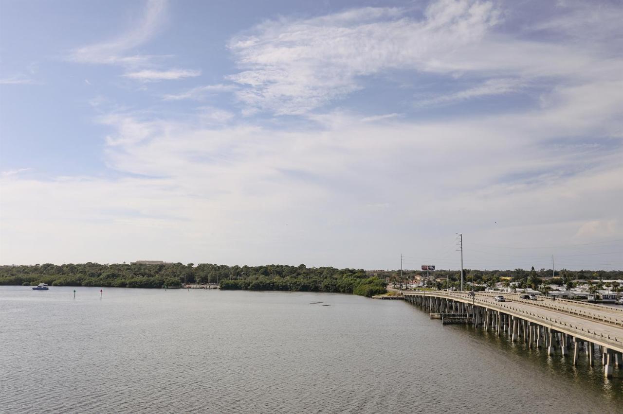 Dolphin Bay In Boca Ciega Resort - 2Br, Pool, Bay View Sankt Petersburg Exterior foto